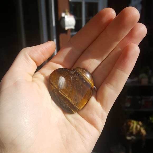 Tigers Eye Crystal Heart - Picture 3 of 4